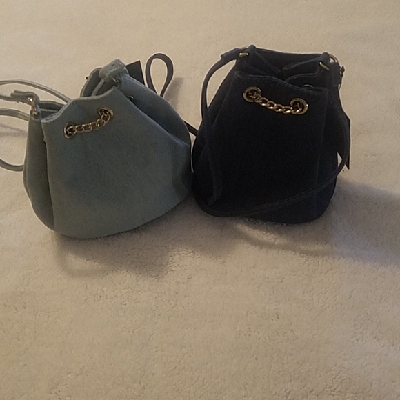 Handbags - Picture 2 of 3